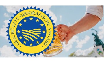links im Bild das ggA Logo, rechts ein Arm mit einem vollen Maßkrug vor blauem Himmel